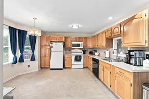 324 Surrey Pl, Macungie Boro, PA 18062 - Photo 22