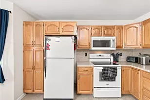 324 Surrey Pl, Macungie Boro, PA 18062 - Photo 24