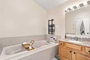 324 Surrey Pl, Macungie Boro, PA 18062 - Photo 34