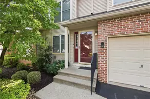 324 Surrey Pl, Macungie Boro, PA 18062 - Photo 12