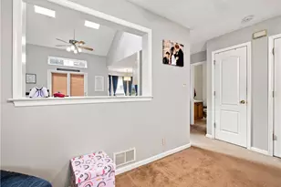 324 Surrey Pl, Macungie Boro, PA 18062 - Photo 18