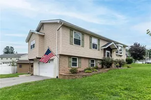 1437 Pearl St, Salisbury Township, PA 18103 - Photo 2