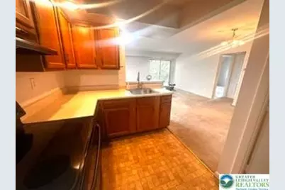2641 Rolling Green, Lower Macungie Township, PA 18062 - Photo 6