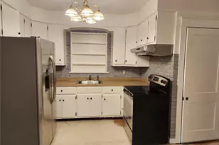 209 Oak, Nazareth Boro, PA 18064 - Photo 6