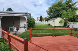 209 Oak, Nazareth Boro, PA 18064 - Photo 8