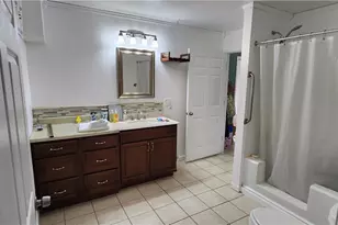 209 Oak, Nazareth Boro, PA 18064 - Photo 6