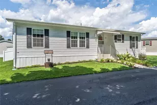 7472 Continental Cir, Upper Macungie Township, PA 18087 - Photo 2
