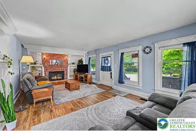 1747 W Union Boulevard, Bethlehem City, PA 18018 - Photo 16