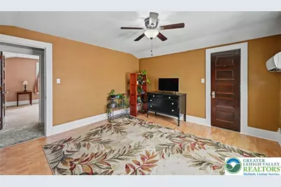 1747 W Union Boulevard, Bethlehem City, PA 18018 - Photo 48