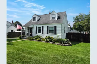108 Constitution Avenue, Hellertown Boro, PA 18055 - Photo 1
