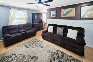 108 Constitution Ave, Hellertown Boro, PA 18055 - Photo 6