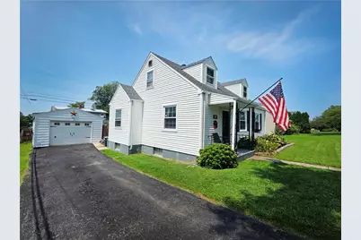 108 Constitution Avenue, Hellertown Boro, PA 18055 - Photo 2