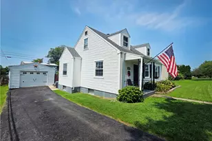 108 Constitution Ave, Hellertown Boro, PA 18055 - Photo 2