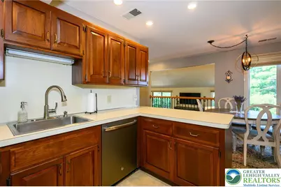 103 Brynwood Drive, Palmer Twp, PA 18045 - Photo 10