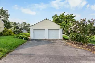 2882 Alms House Rd, Upper Nazareth Twp, PA 18064 - Photo 18