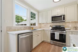 408 Maple Rd, Hellertown Boro, PA 18055 - Photo 16