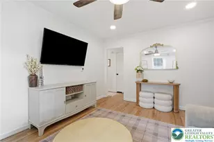 408 Maple Rd, Hellertown Boro, PA 18055 - Photo 8