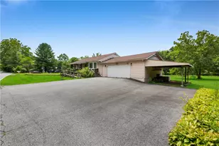 687 Farmhill Rd, Allen Township, PA 18067 - Photo 2