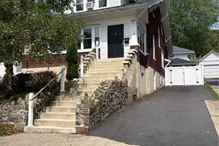 7 E Plainfield Ave, Pen Argyl, PA 18072 - Photo 2