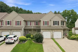 1792 Pinewind Dr, Alburtis Boro, PA 18011 - Photo 4