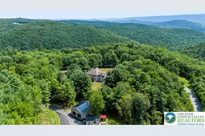 910 La Montage Drive, Lower Towamensing Tp, PA 18071 - Photo 48