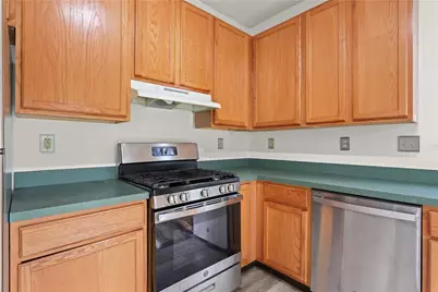 8100 Cross Creek Circle W, Upper Macungie Township, PA 18031 - Photo 16
