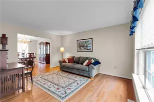 835 Rebecca Ln, Upper Macungie Township, PA 18069 - Photo 6
