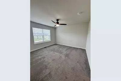 7569 Clayton Avenue, Coopersburg Boro, PA 18036 - Photo 10