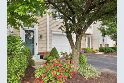 5275 Chandler Way, South Whitehall Township, PA 18069 - Photo 2