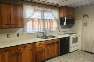 4992 Lehigh Rd, Lower Mt Bethel Twp, PA 18040 - Photo 6