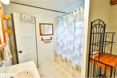 726 Garibaldi Avenue, Roseto Boro, PA 18013 - Photo 24