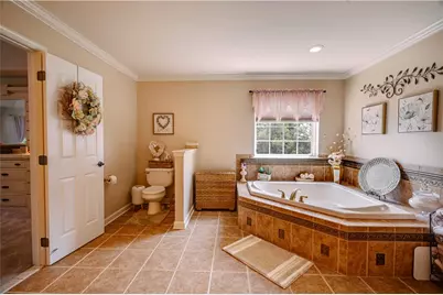 129 Chase Hollow Drive, Bushkill Twp, PA 18064 - Photo 30