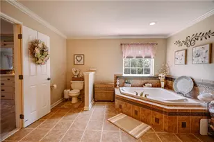 129 Chase Hollow Dr, Bushkill Twp, PA 18064 - Photo 30