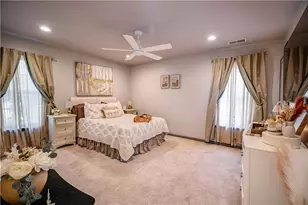 129 Chase Hollow Dr, Bushkill Twp, PA 18064 - Photo 32