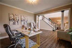 129 Chase Hollow Dr, Bushkill Twp, PA 18064 - Photo 6