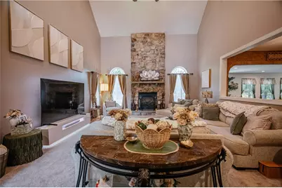 129 Chase Hollow Drive, Bushkill Twp, PA 18064 - Photo 8