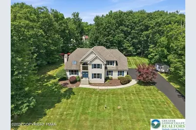 1220 Overlook Court, Chestnuthill Twp, PA 18353 - Photo 6