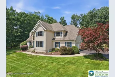 1220 Overlook Court, Chestnuthill Twp, PA 18353 - Photo 8