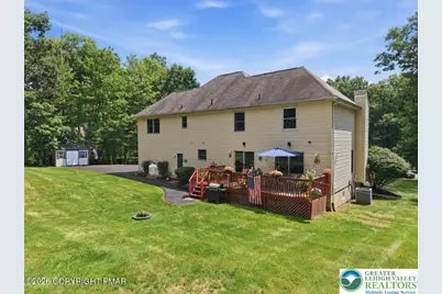 1220 Overlook Court, Chestnuthill Twp, PA 18353 - Photo 12