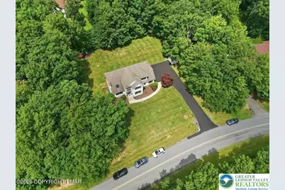 1220 Overlook Court, Chestnuthill Twp, PA 18353 - Photo 14