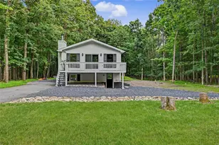 130 Starlight Dr, Chestnuthill Twp, PA 18330 - Photo 6