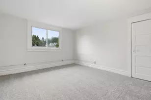 2455 S 4th St, Allentown City, PA 18103 - Photo 18