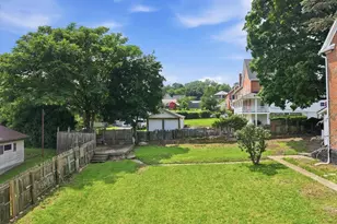 330 N 6th St, Bangor, PA 18013 - Photo 32
