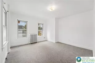 1050 Spring Garden St, Easton, PA 18042 - Photo 12