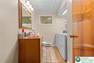 1350 Spring Dr, Lehigh Township, PA 18088 - Photo 22