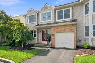 184 Ridings Cir, Macungie Boro, PA 18062 - Photo 2