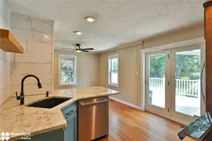 836 Gilly Ave, Bethlehem City, PA 18015 - Photo 12