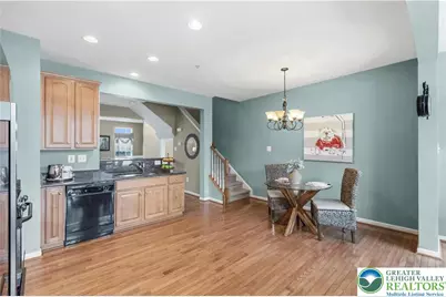 1632 Oakridge Lane, Hellertown Boro, PA 18055 - Photo 6