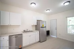 532 South Ave, Jim Thorpe, PA 18229 - Photo 2
