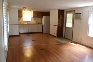 717 Washington St, Walnutport, PA 18088 - Photo 2